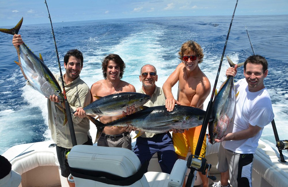 catamaran de pesca profesional